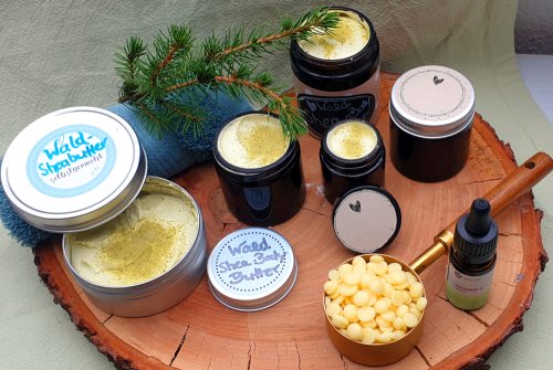 Waldige Body-Butter mit Fichtensprossenpulver